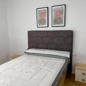 Rockside Residences La Linea Apartment