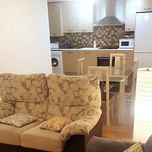 2f, Aire Acondic, 80m2, 2 Dormitorios, 4 Huespedes, Wifi Gratis Apartamento